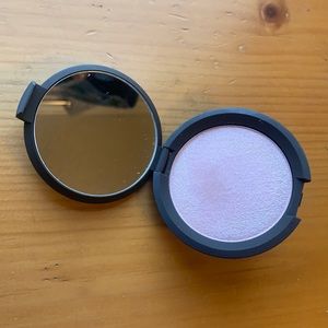 Becca Rose Quartz Highlighter